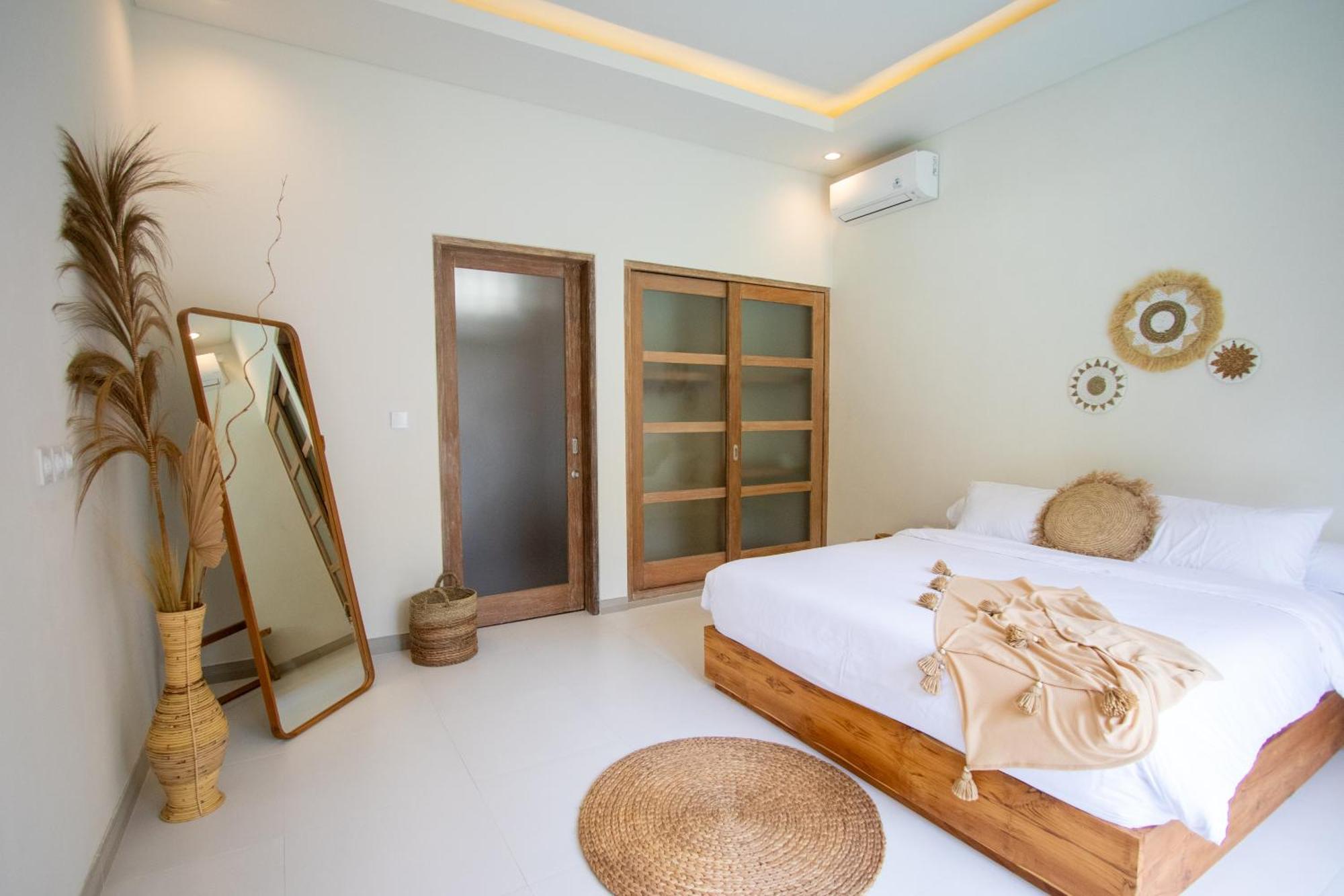 Villa Relaxation Place! 3bdr With Jungle And Small View In Canggu Seminyak (Bali)
